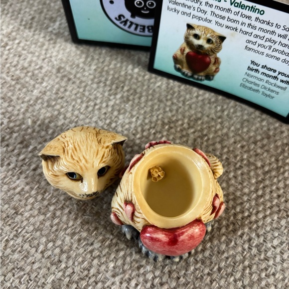 Harmony Kingdom Pot Bellys Calendar Cats Valentino Box - Picture 4 of 4